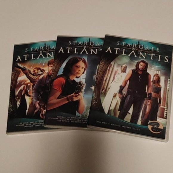 3/$13 Stargate Atlantis Complete second season DVD TV series set billingual - Picture 3 of 7